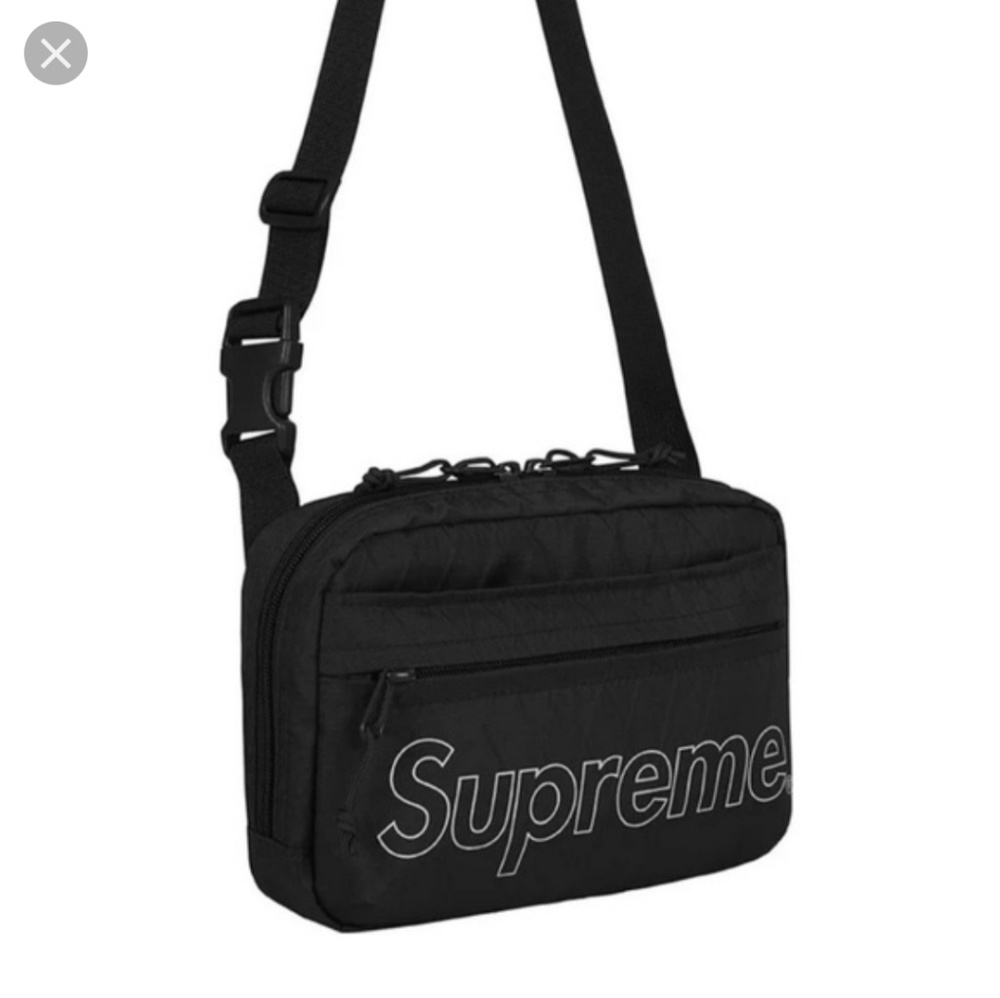 Supreme Shoulder Bag (FW18)